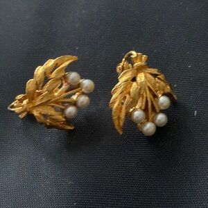 Faux Pearl Gold Tone Clip earrings